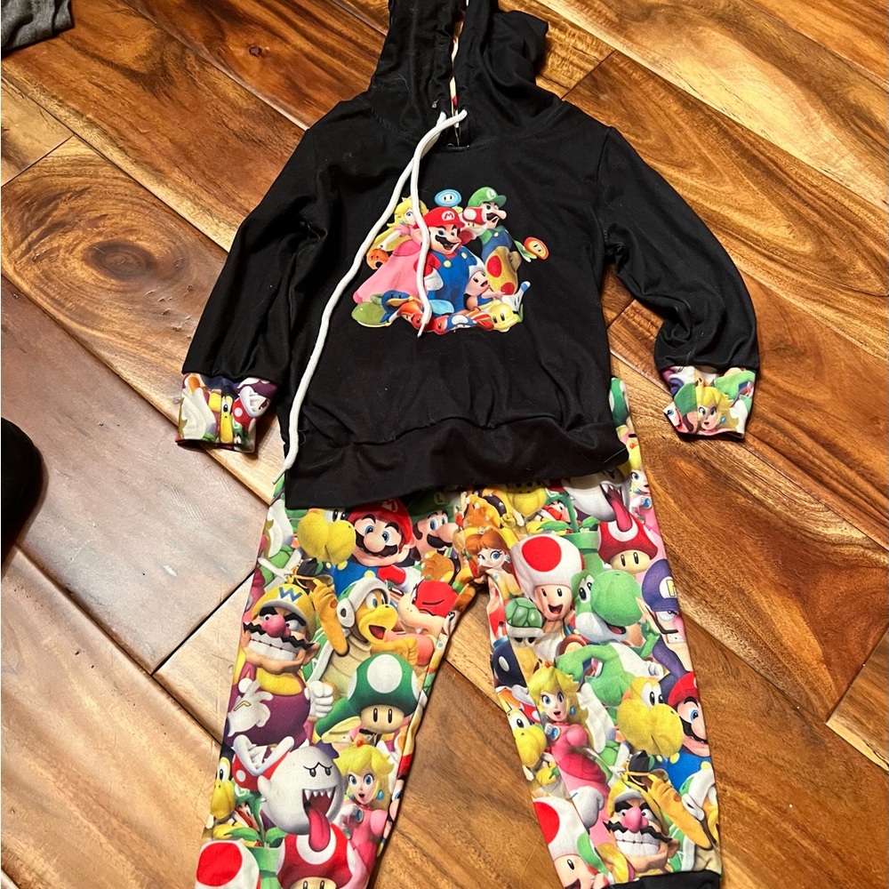 Baby boy Mario boutique sweat outfit. Size 3/6 months